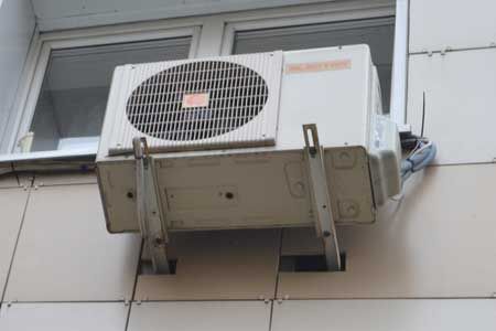 Správna inštalácia klimatizácie v dome: súkromná, drevená, obytná